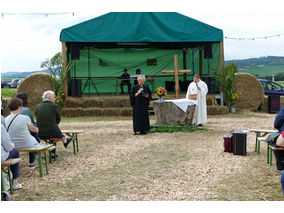 Ökumenischer Gottesdienst auf den Naumburger Feldtagen (Foto: Karl-Franz Thiede)